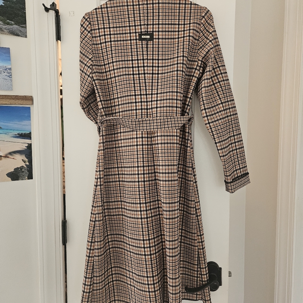 Coat - Picture 2 of 3